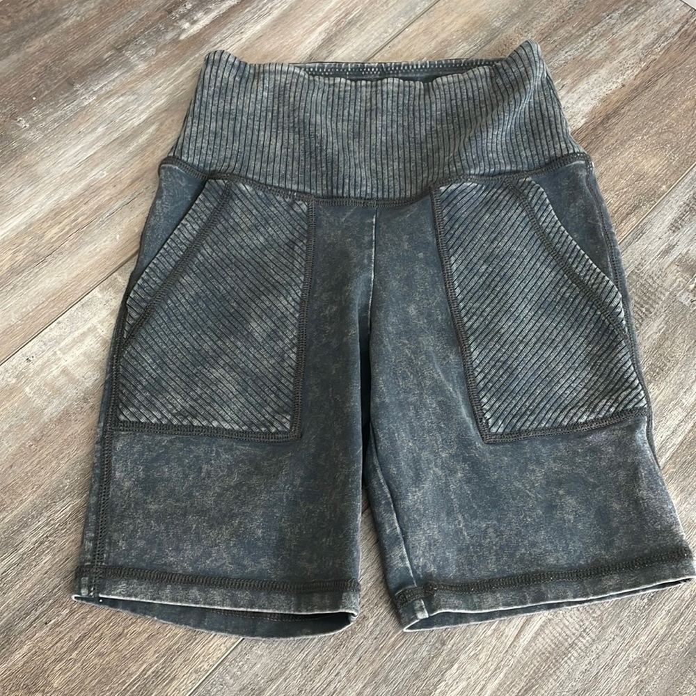 Aerie bike short